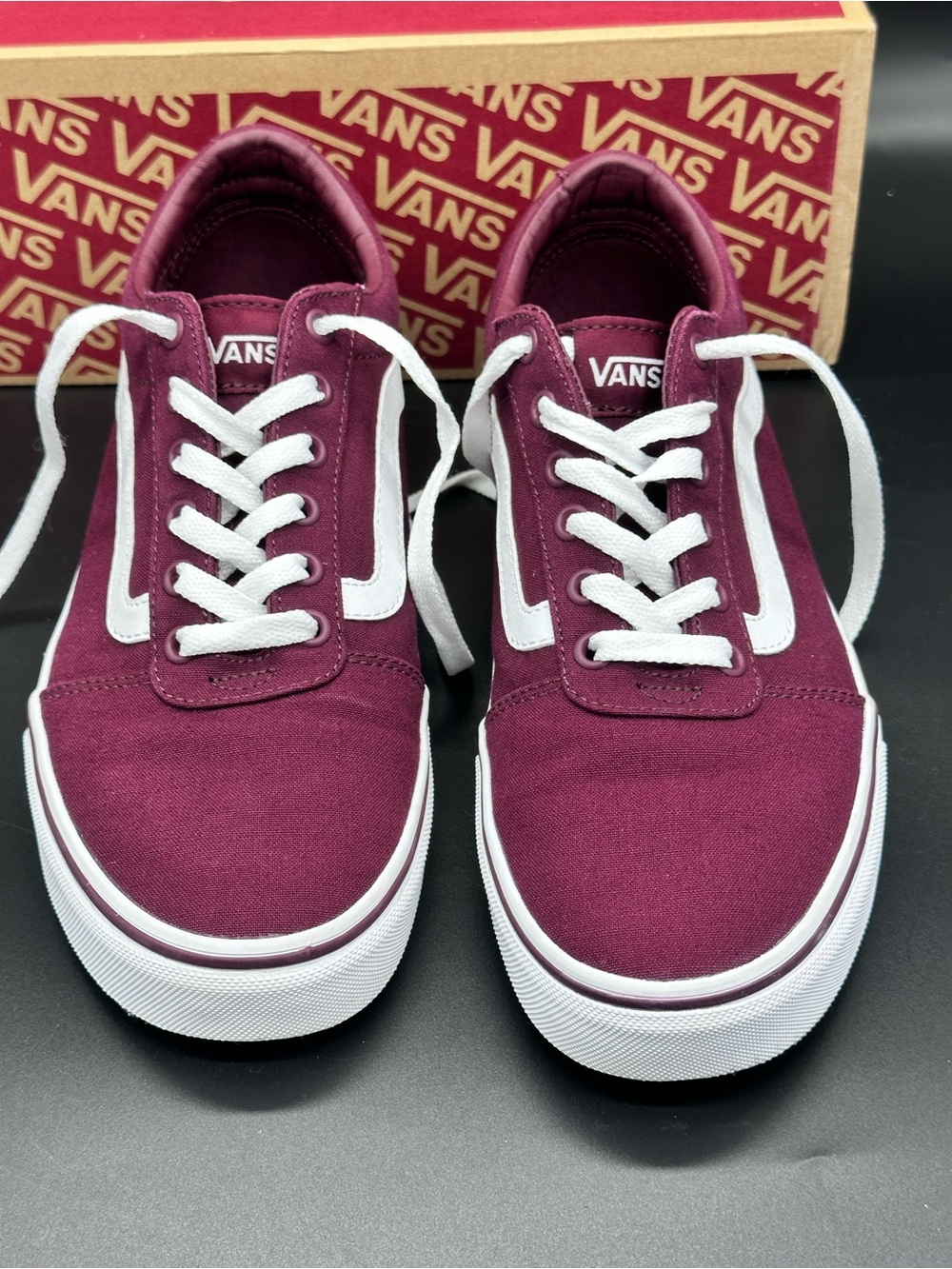 Size 10 Vans Ward Low Top Women’s Sneakers Burgundy Canvas White Stripe Shoes - Picture 3 of 14